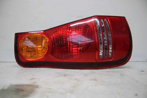 FEU ARRIERE GAUCHE HYUNDAI - Vue 1